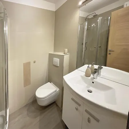 Ovus Apartment *